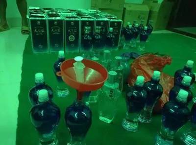泰州市打擊制售假劣酒類產(chǎn)品專項(xiàng)行動(dòng)成效顯著，為酒類經(jīng)營(yíng)敲響警鐘